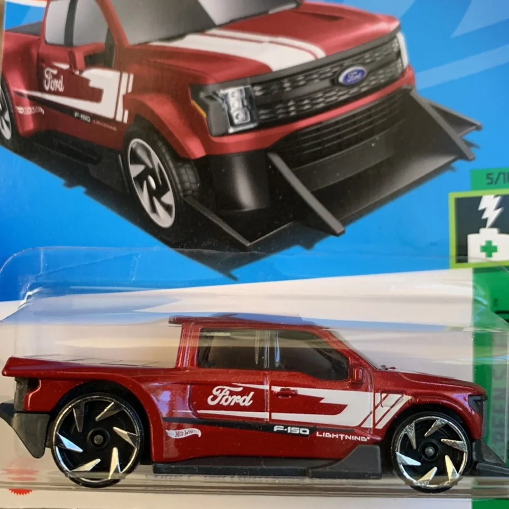 Hot Wheels Ford F150 Lightning Custom Truck Electric Vehicle EV Hotwheels New